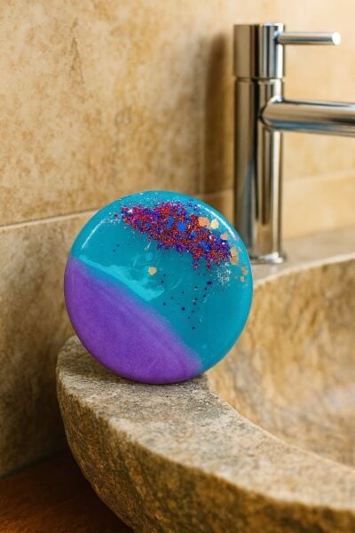SOO SOAP MAVİ-MOR GLİTTER DETAYLI HEDİYELİK DEKORATİF SABUN DİLİMİ