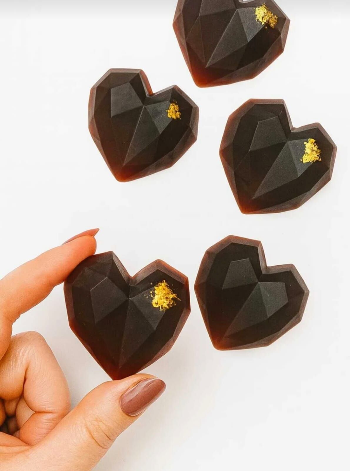 SOO SOAP KAHVE KOKULU GOLD DETAYLI KALP SABUN SETİ