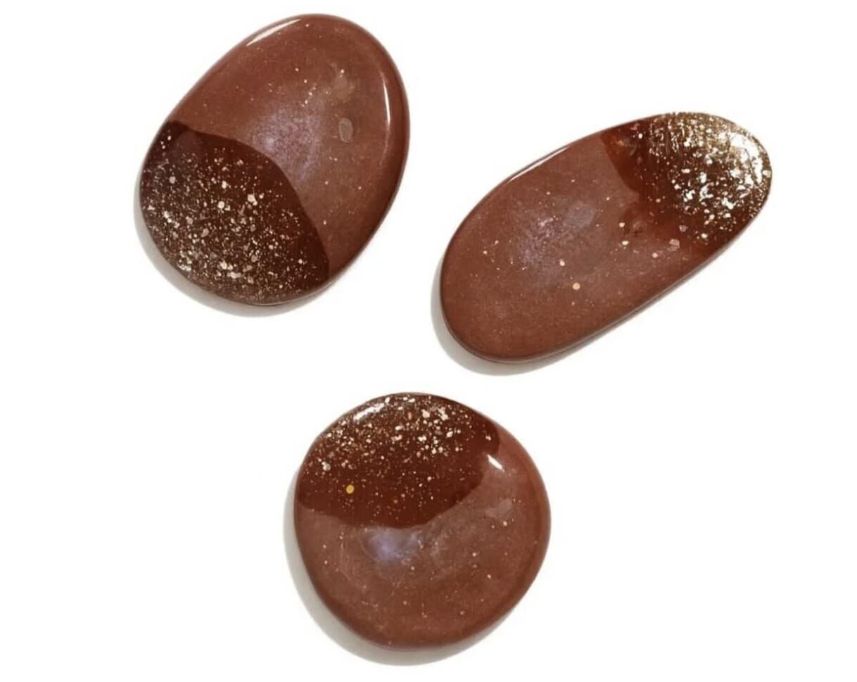 SOO SOAP LABRADORİT KAHVERENGİ GLİTTER DETAYLI ÜÇLÜ HEDİYELİK DEKORATİF SABUN SETİ