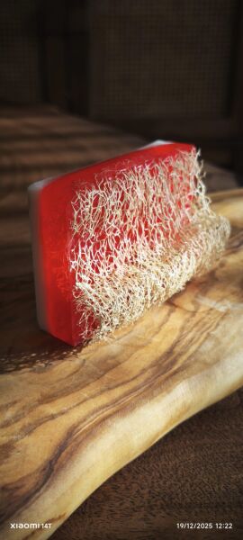 SOO SOAP ÇİLEKLİ KABAK LİFLİ SABUN EL YAPIMI