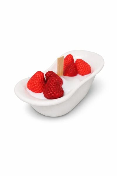 ÇİLEKLİ KÜVET MUM DEKORATİF EL DÖKÜMÜ SOYA WAX